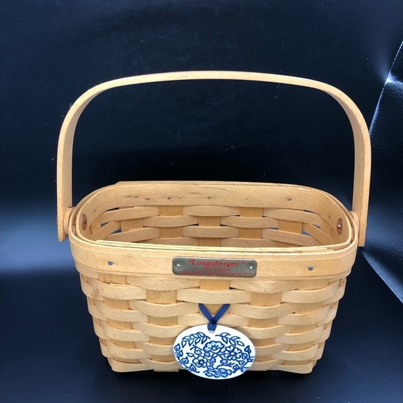 SOLD Longaberger 1999 Dresden Tour basket II Signed With Ceramic Tie-on Carol C. - Picture 1 of 8